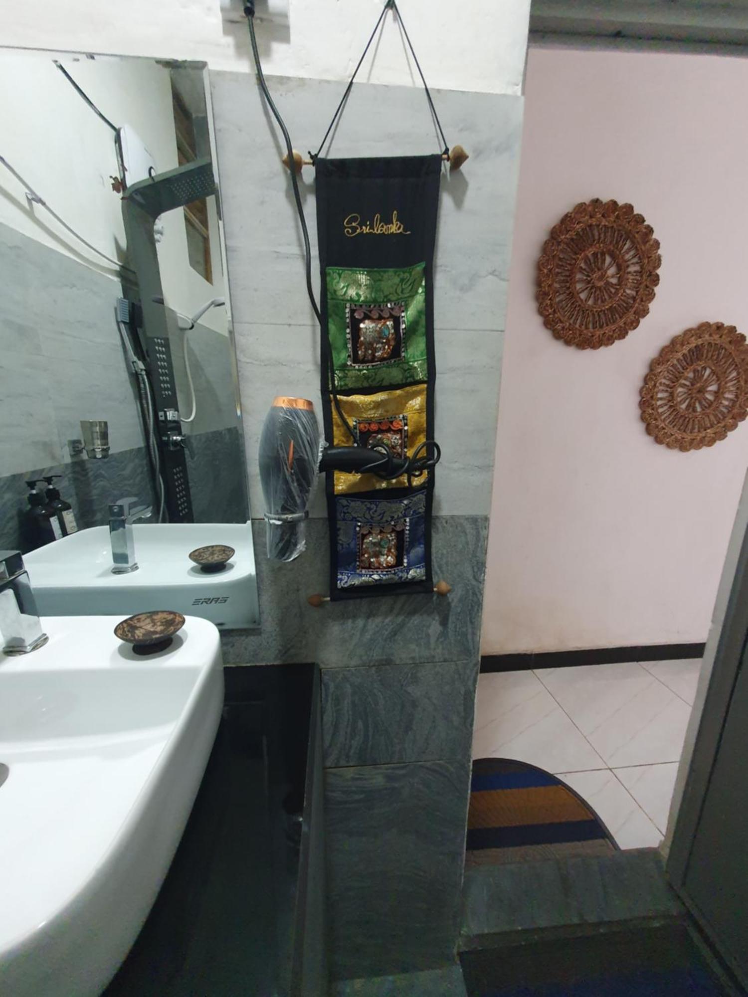 Hotel Kai Kazee Ella Esterno foto